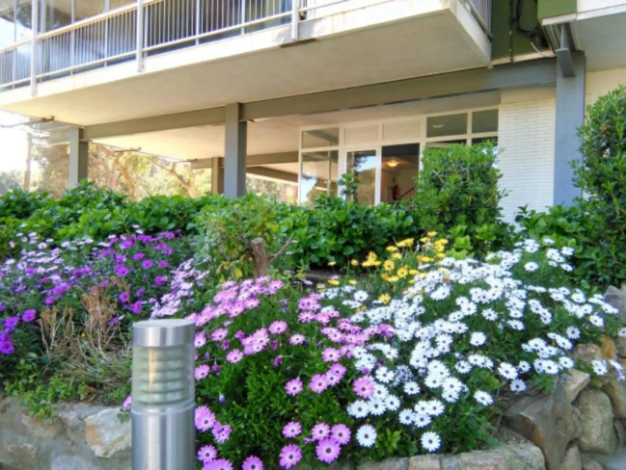 Apartment Carrer Hortensia location